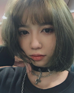 髮型師自拍 1P1V-av8d