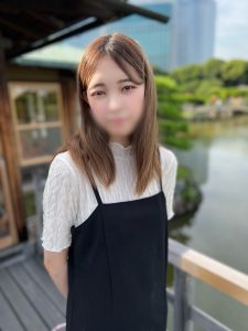 FC2PPV-3067396 19歲，乾淨利落，依然年輕的女大學生的成人日。-av8d