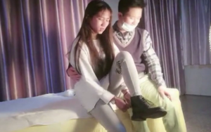 暗訪正規養生會所 專挑無套養生店 選個19歲嫩妹養生玩炮 扛腿抽插無套爆操 衝刺內射太爽了-av8d