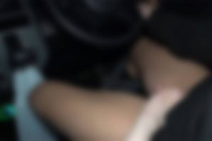 FC2-PPV-4688557變態總裁的慾望還是擋不住。他把她帶到辦公室外面，然後在車上的公共廁所裡將精液射在她體內。-av8d