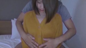 FC2-PPV-4688995 秋田美女人妻光天化日下飯店給老公買伴手禮被叫出來中出-av8d