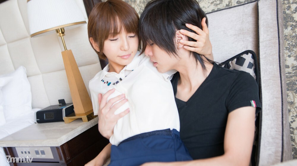 326-AYUMI-01 害羞的女孩攻擊的HAyumi-av8d