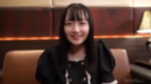 FC2-PPV-4739587 一半內射一半外射這位在咖啡館工作的神秘女孩是一位-av8d