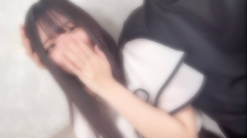 FC2-PPV-4745571 你一定會愛上她。 這個有著偶像臉的漂亮女孩，聲音很可愛。她很害羞，所以我很喜歡她害羞的樣子。-av8d