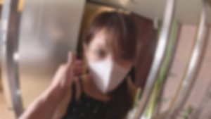 FC2-PPV-474606936歲苗條可愛人妻，喜歡純天然！內射！外射！吸吮硬屌時的表情性感到快要爆炸！-av8d