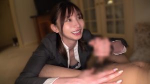 FC2-PPV-4754409 震撼！變態美高中老師吸兩根屌！瘋狂射精！-av8d