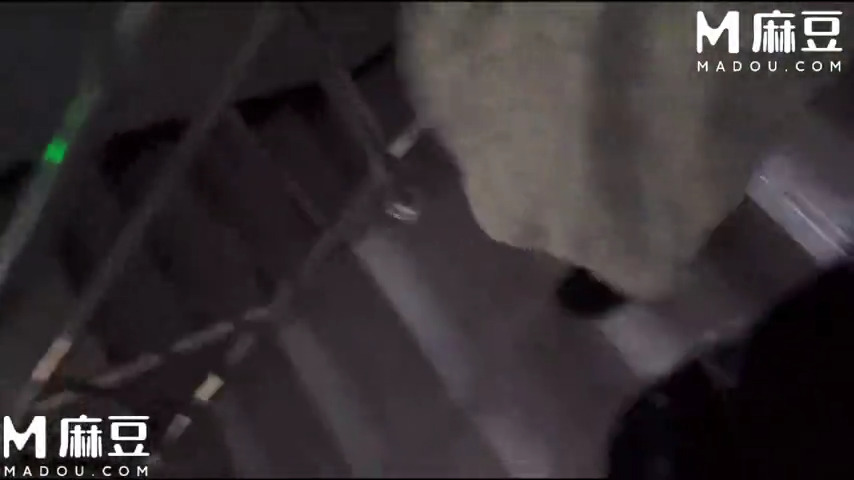 泡良大神【深情小呂布】約炮社區衛生院反差婊碎花裙護士小姐姐無套內射她出白漿-av8d