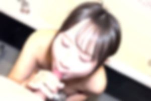 FC2-PPV-4864392 在浴室里给她口交直到她高潮！-av8d