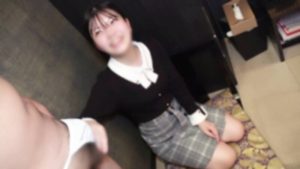 FC2-PPV-4868478 一位梦想开设自己面包店的专业面包师，她白皙光滑的皮肤上被涂抹了一种特殊的乳霜。-av8d