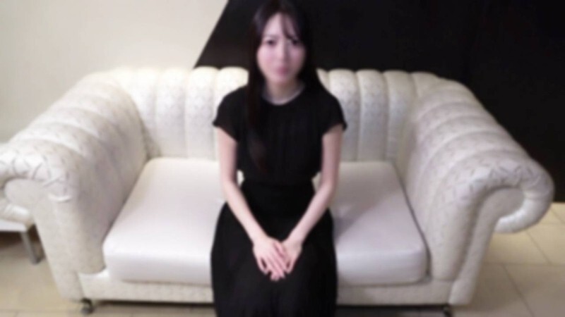 FC2-PPV-4869607 一位美麗、膚白貌美、身材苗條的鋼琴老師。她羞澀地泛起紅暈，散發出成熟的性感魅力，並發出動聽的呻吟聲。-av8d