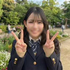 FC2-PPV-4875309 太令人震驚了！ ！幾乎沒有任何性經驗！這位在社群媒體上爆紅的時尚美女，竟然對巨根和原始性愛如此著迷！-av8d