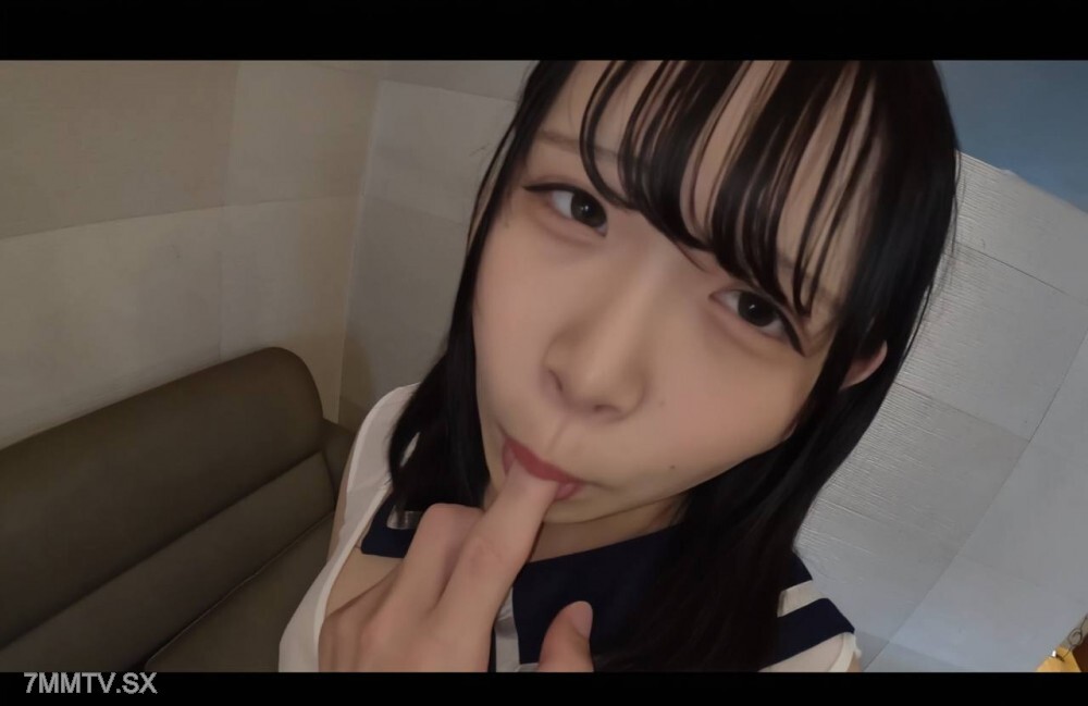 FC2-PPV-4904329 因為她太可愛了，可愛到不行-av8d