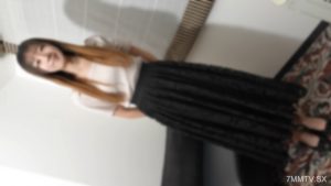 FC2-PPV-4937267 身高172cm，20歲，身材高挑的美女。 「這是真的嗎…？」吉久文，成年人的上半身深入子宮深處，大量噴射而出。緊緻的洞內射精。-av8d